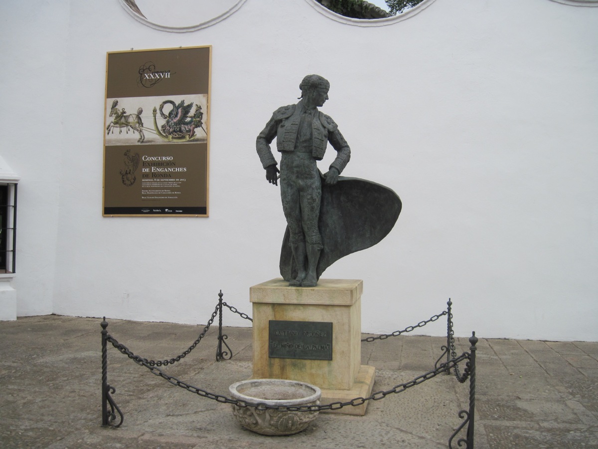 7-Monumento al torero Cayetano Ordonez(El Nino De la Palma)